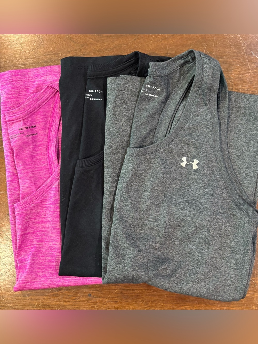 Under Armour Women's Tank Tops in Gray, Black, Pink - 3 tops small